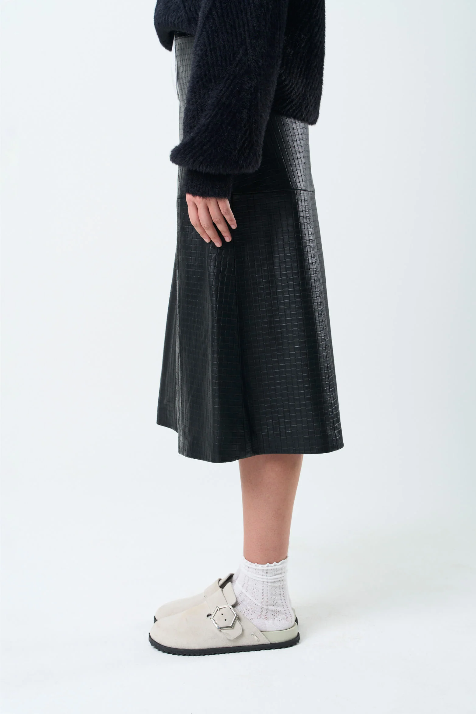Women's Dune Leather Skirt, Relaxed Fit - Image 5
