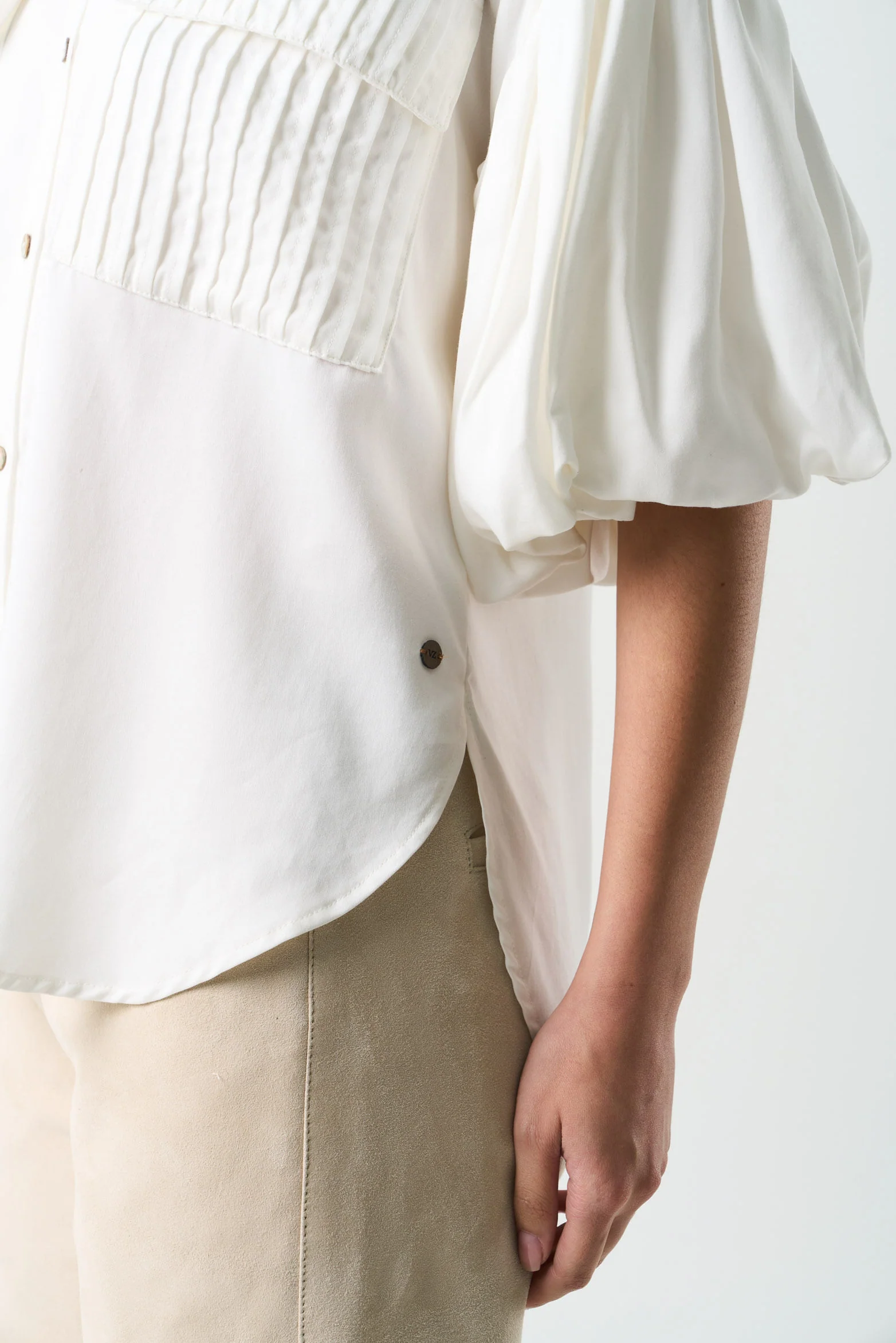 Women's Galera Puff-Sleeve Shirt - Image 6