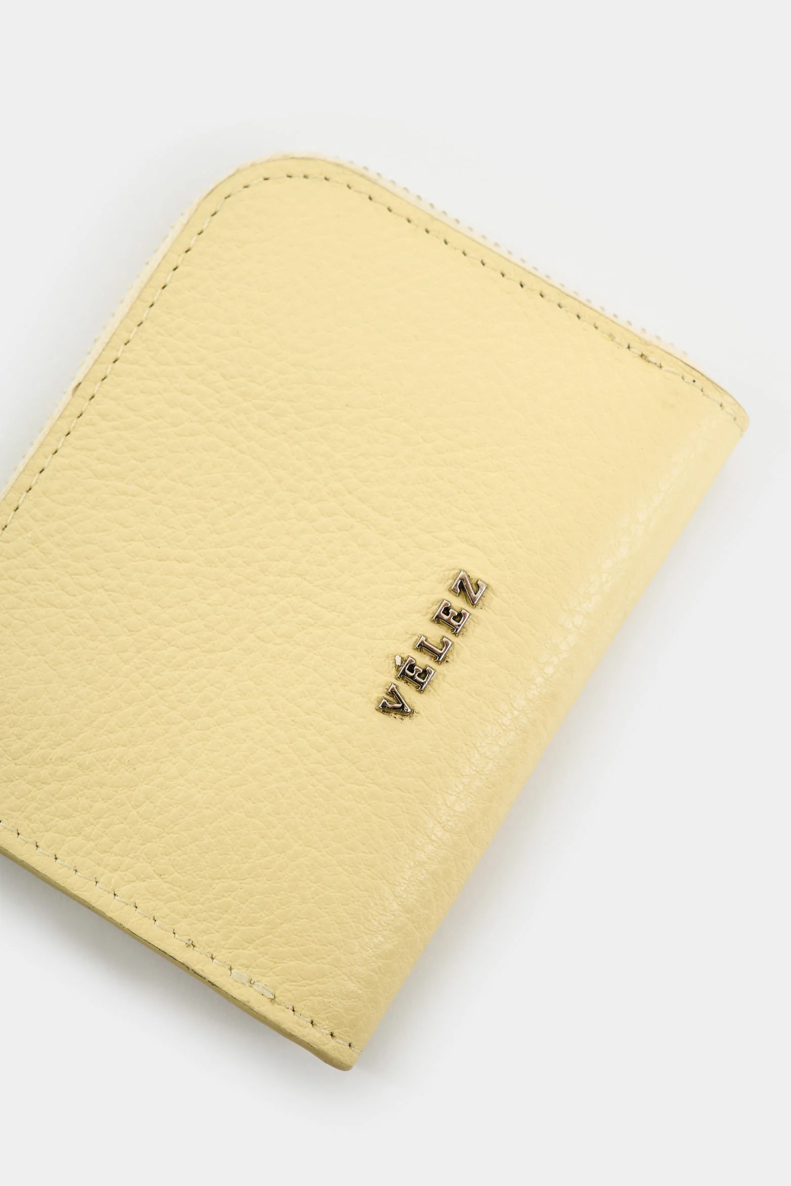 Women's Holy Leather Document Holder with Zipper - Image 4
