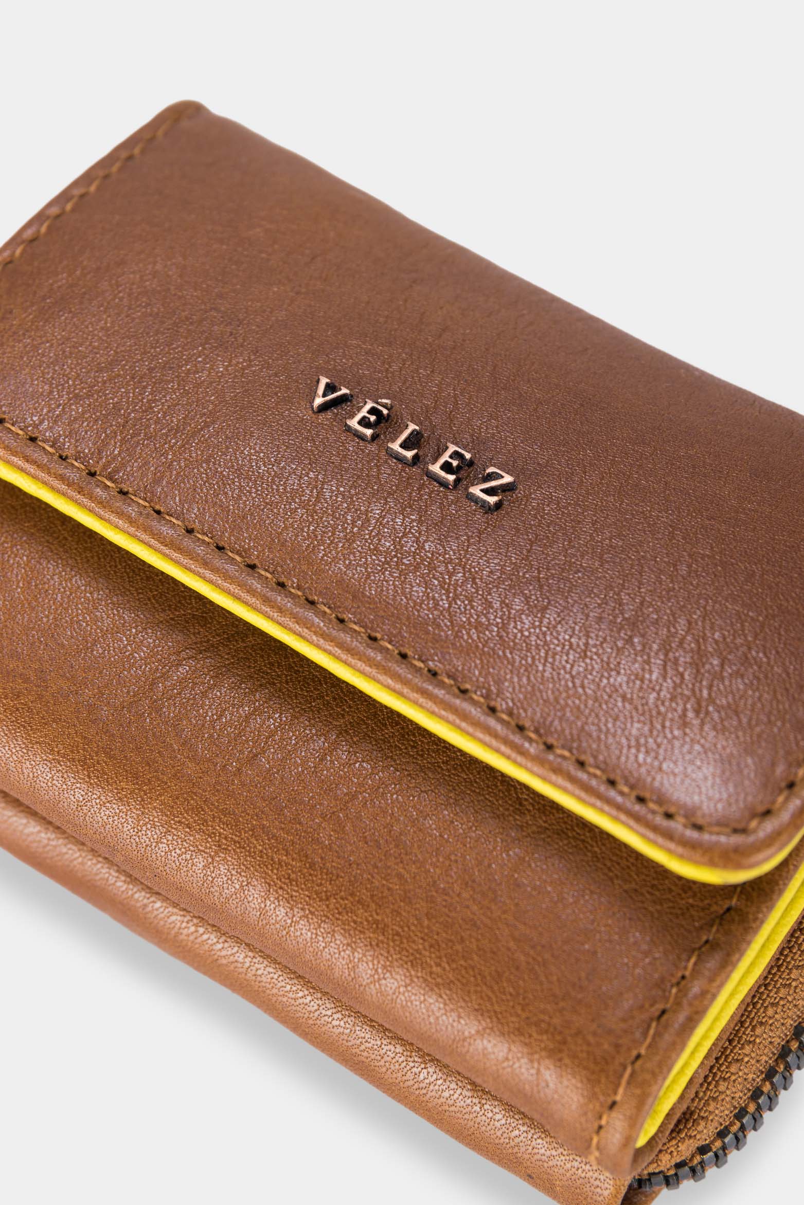 Women's Tropical Leather Coin Purse with Brooch and Zipper - Image 4