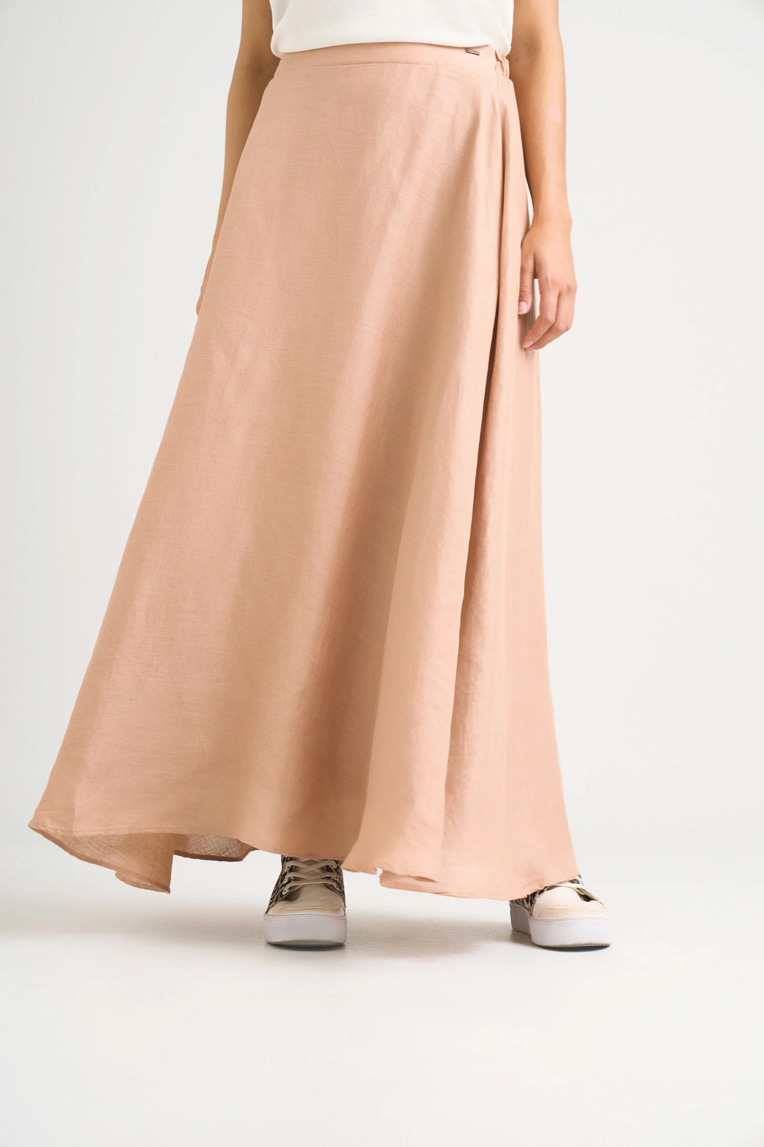 Zaria Long Plain Textile Semi-Circular Skirt for Women - Image 4